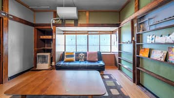House | Living area | Flat-screen TV