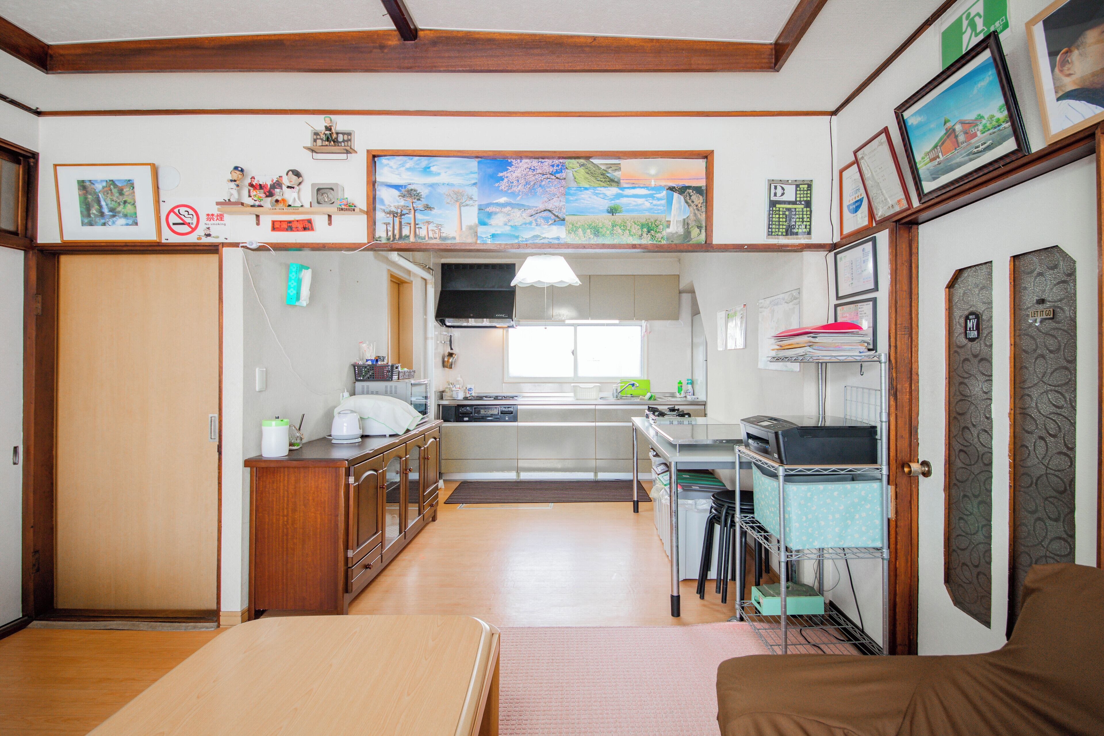 บ้านพัก | บริเวณนั่งเล่น | ทีวีจอแบน, เครื่องเล่นวิดีโอเกม
