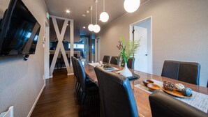 House | Makan dalam bilik
