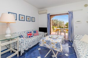 TV - I Fari 98 600m From The Beach, Porto San Paolo, Italy (Porto San Paolo)