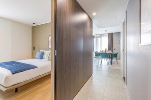 2 chambres, fer et planche à repasser, Wi-Fi gratuit, draps fournis