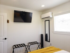 1 bedroom, desk, iron/ironing board, travel cot