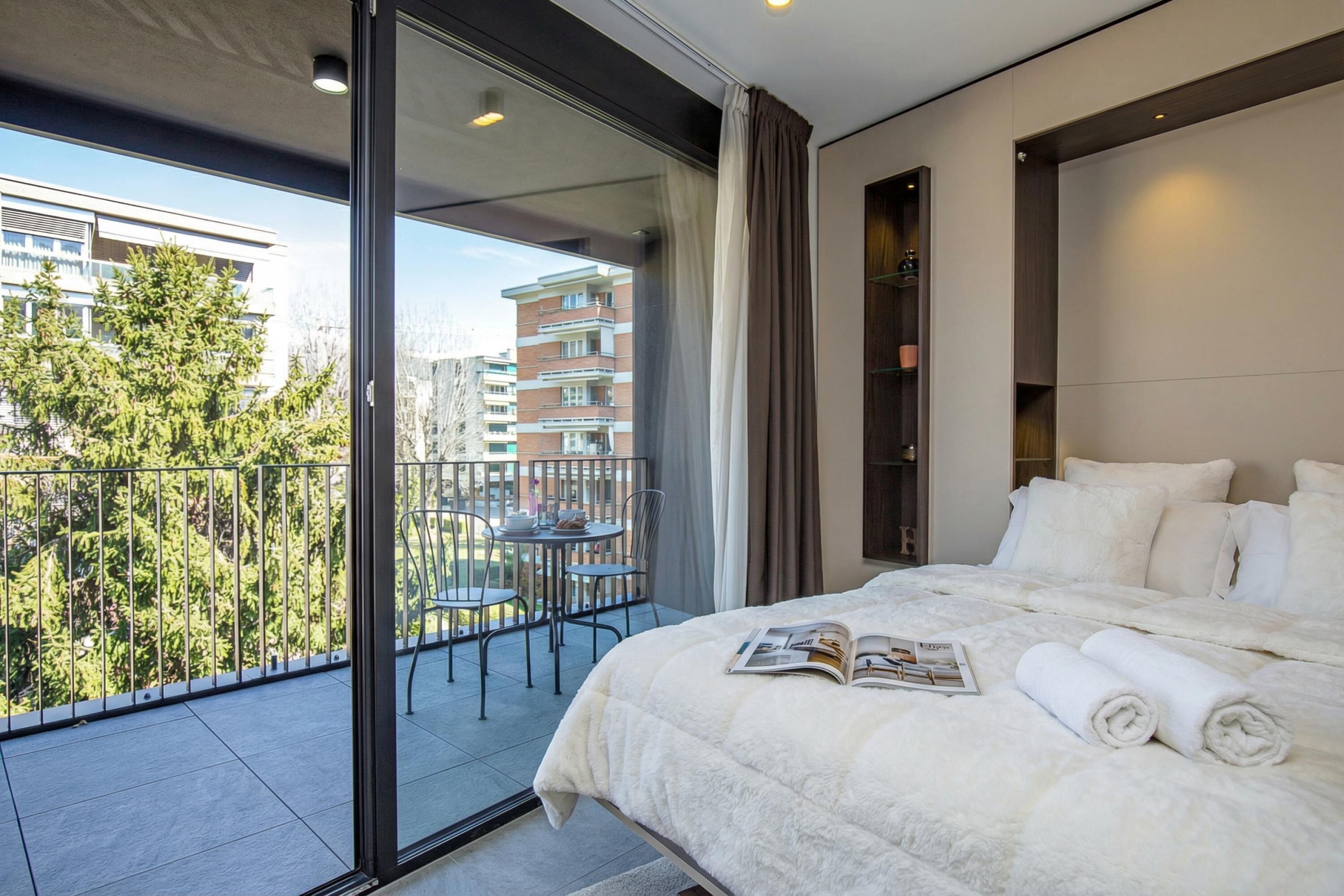 Laptopgeeigneter Arbeitsplatz, Bügeleisen/Bügelbrett, kostenloses WLAN