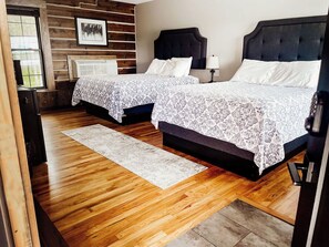 1 bedroom, desk, free WiFi, bed sheets