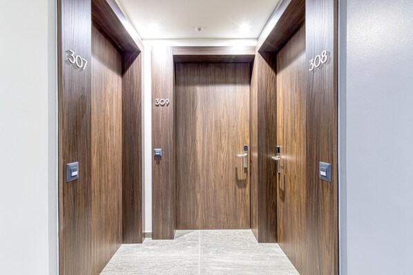 Entrance to appartments - ICON H Lugano 209 Suite Micro-Living, Lugano, Switzerland (Lugano)