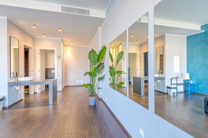 Interior - ICON H Lugano 207 Suite Micro-Living, Lugano, Switzerland (Lugano)