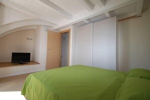 3 soverom og strykejern/-brett