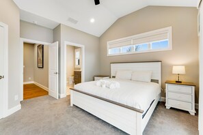 5 Schlafzimmer, Bügeleisen/Bügelbrett, Internetzugang, Bettwäsche