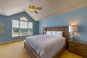 4 habitaciones, tabla de planchar con plancha, internet y ropa de cama 