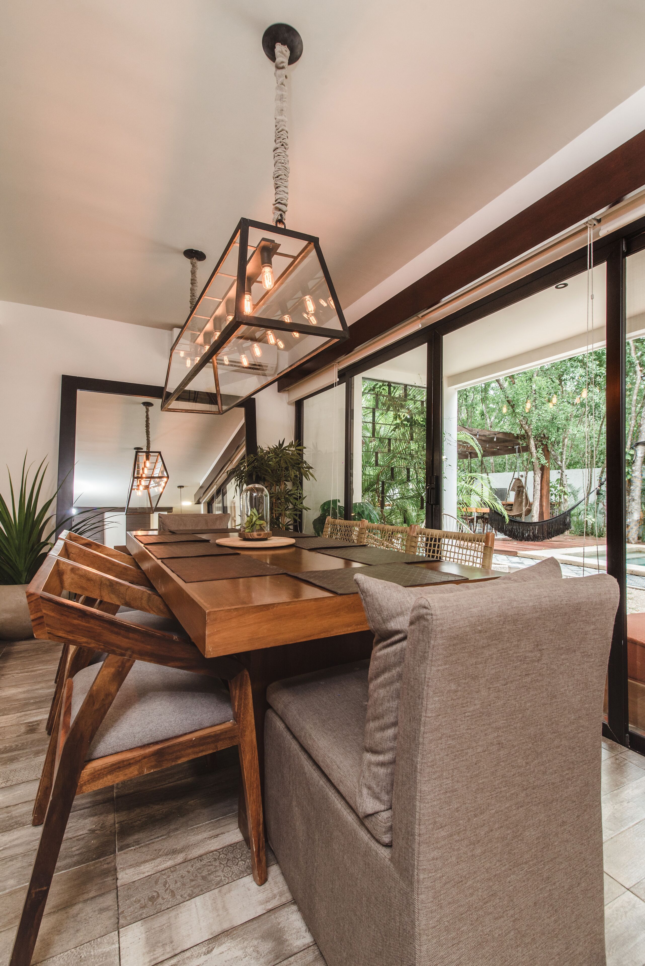 Apartment | Dining room