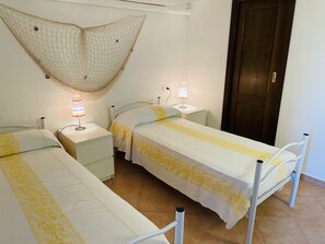 2 makuuhuonetta, silitysrauta/-lauta, ilmainen internet