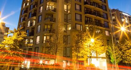 Astoria Appeal- Ultimate Urban Experience by Victoria Prime!