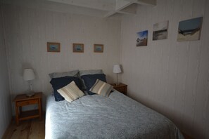 3 bedrooms, iron/ironing board, travel cot, free WiFi - REFURBISHED FISHING HUT ON THE PORT (La Teste-de-Buch)