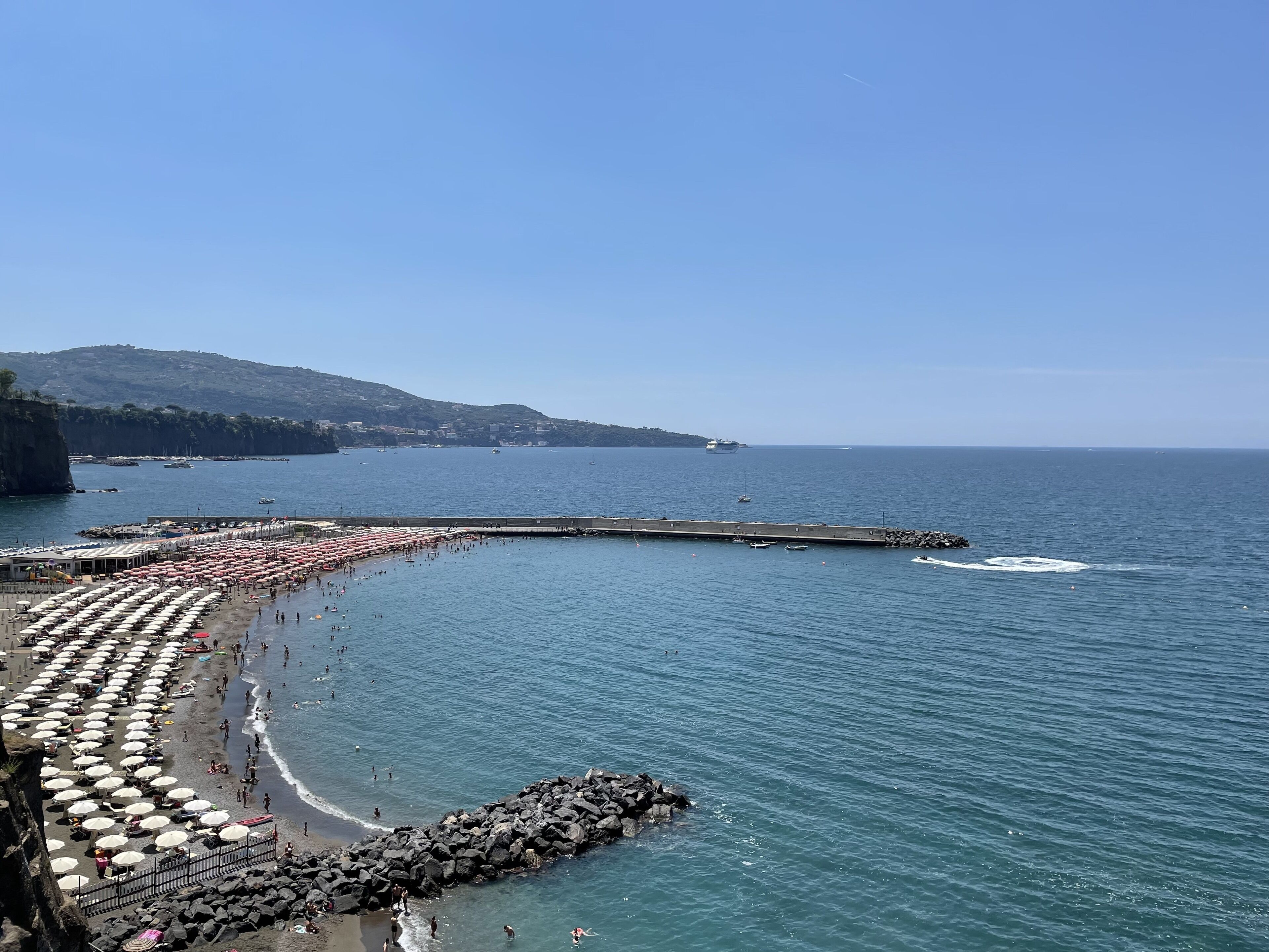 Plage à proximité, chaise longue