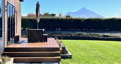 Peachy on Pembroke - Everything and more, stunning mountain view