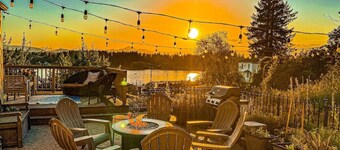 Sunset Garden Retreat-Sea & Mountain View w/ Sauna