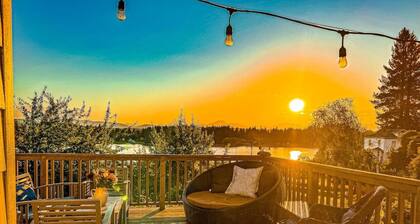 Sunset Garden Retreat-Sea & Mountain View w/ Sauna