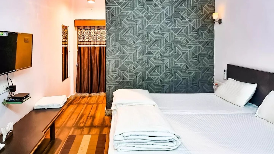 Hotel Shivani Palace