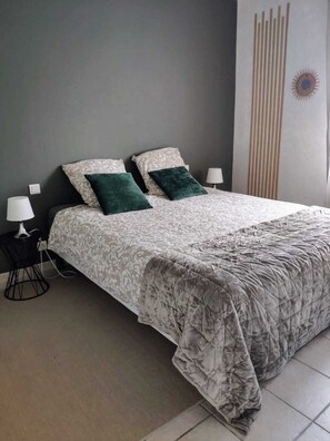 2 Schlafzimmer, Bügeleisen/Bügelbrett, kostenloses WLAN, Bettwäsche