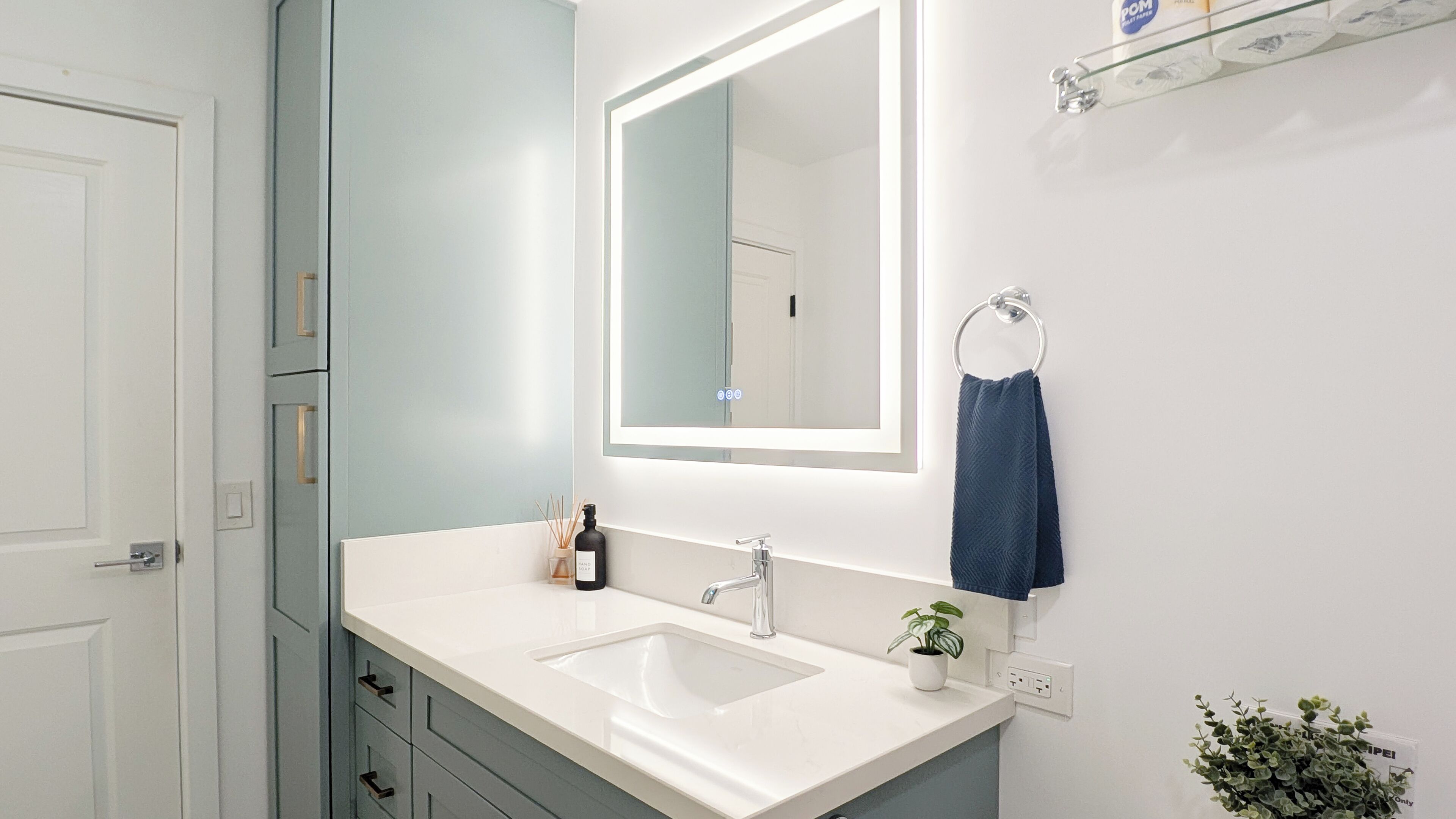 Bathtub, hair dryer, towels, soap