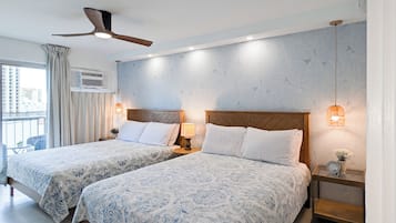 3 Schlafzimmer, Schreibtisch, Bügeleisen/Bügelbrett, Reisekinderbett