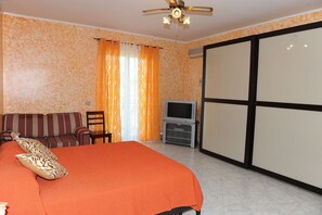 1 bedroom, iron/ironing board, travel crib, free WiFi