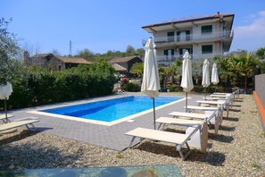 Pool - Sicilian Retreat: Pool & Garden (Santa Venerina)