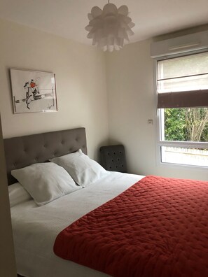 2 Schlafzimmer, Bügeleisen/Bügelbrett, Reisekinderbett, kostenloses WLAN