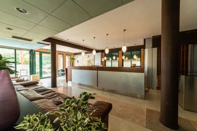 HOTEL QUERINI - Essential Business Hotel, Sandrigo