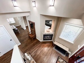 TV, fireplace, offices - Peaceful Spot | Private Backyard | King Bed | AC! (Columbia Falls)