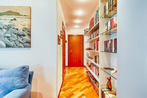 Interior - GuestHost - NEW! Stadium & Palazzetto Apartment x5! (Trieste)