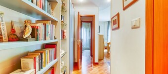 GuestHost - NEW! Stadium & Palazzetto Apartment x5!