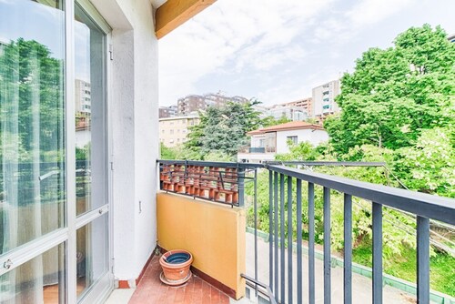 NEW! Stadium & Palazzetto Apartment x5!