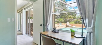 Casa Boca - Perfect Florida Getaway with Large Heated Saltwater Pool