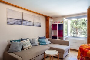 TV - Mediterranean House, Private Pool, Beaches, Calanques. (La Ciotat)