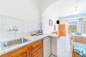 Réfrigérateur, plaque de cuisson