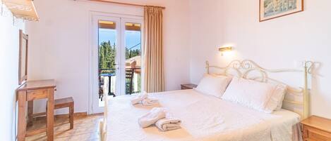 1 室のベッドルーム、WiFi (無料)、ベッドシーツ