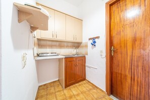 Interior - Korina Studios with Sea View, A/C & Wi-Fi (Corfu)