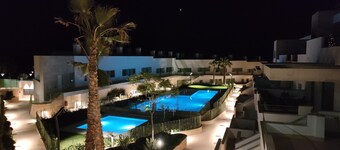 Apartamento La Invencible Mojacar cerca de la playa con vistas al mar, piscina y Wi-Fi