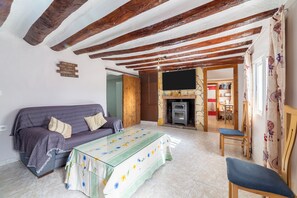 TV, peis og stereoanlegg