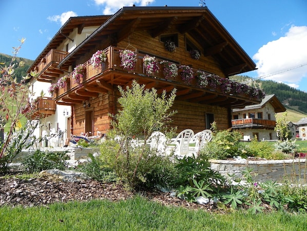 Exterior - Apartment 'Aronne Bait Giobbe' with Mountain View, Garden & Wi-Fi (Livigno)