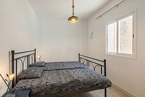 2 habitaciones, tabla de planchar con plancha y wifi gratis 