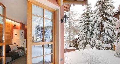 Holiday Apartment 'Tramonto Villa Nordica' near Slopes with Garden & Wi-Fi