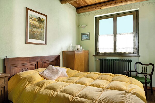 4 soverom, strykejern/-brett, wi-fi (inkludert) og sengetøy