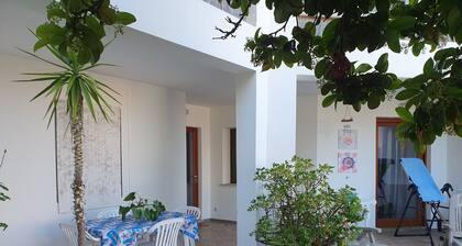 Villa 'In Riva al Mare' with Hot Tub and Wi-Fi