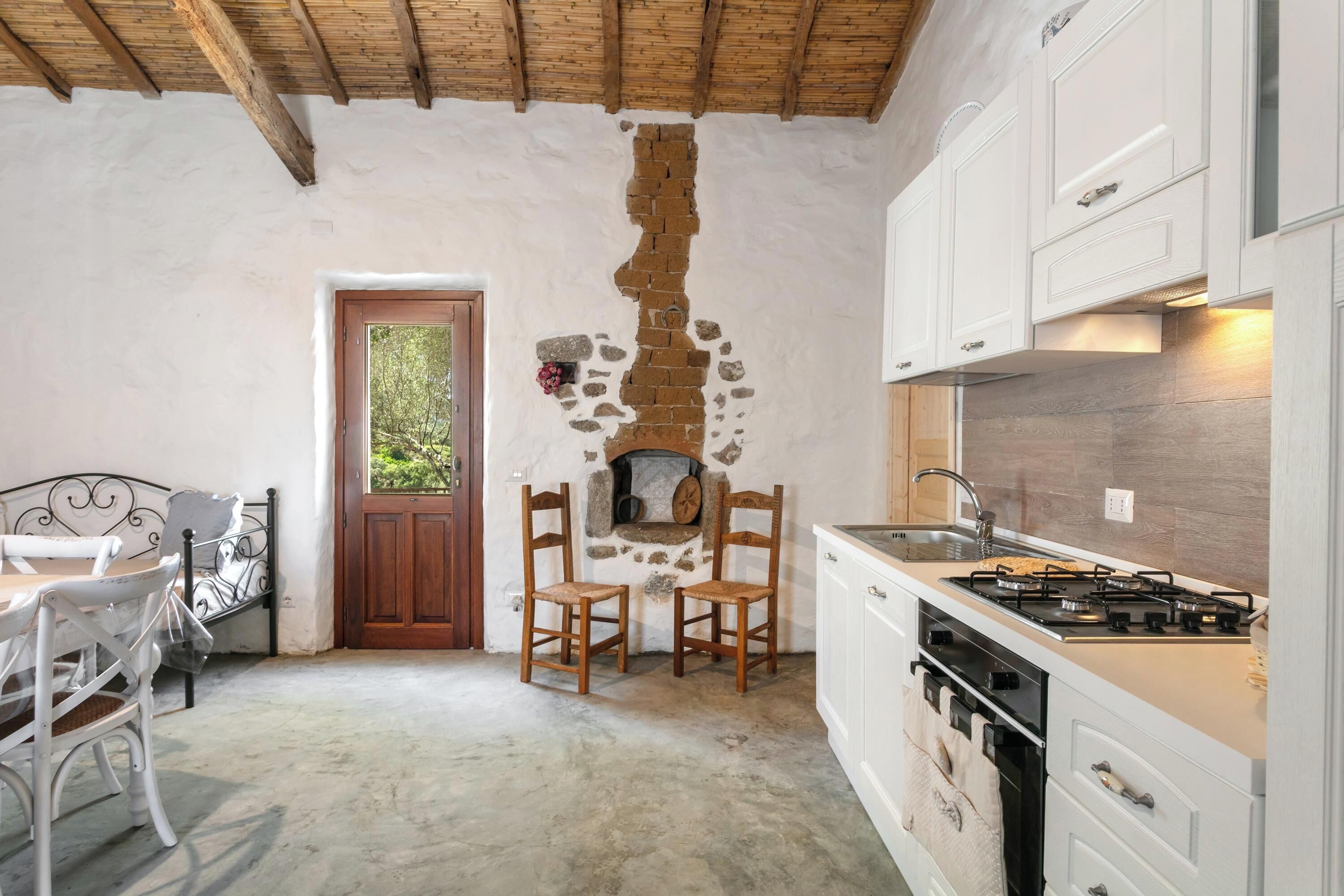 Réfrigérateur, four, plaque de cuisson, lave-vaisselle