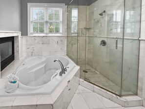Townhome, 3 Bedrooms | Bathroom | Towels - Le Jardin #168 in Baytowne at Sandestin by Destin Getaways (Miramar Beach)