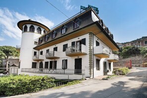 Exterior - Apartment Monolocale Moneglia 24 close to the Beach with Shared Pool & Wi-Fi (Moneglia)