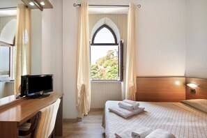 1 bedroom, free WiFi, bed sheets - Apartment "Bilocale Moneglia 37" with Shared Pool and Wi-Fi (Moneglia)