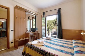 1 quarto, Wi-Fi de cortesia, roupa de cama